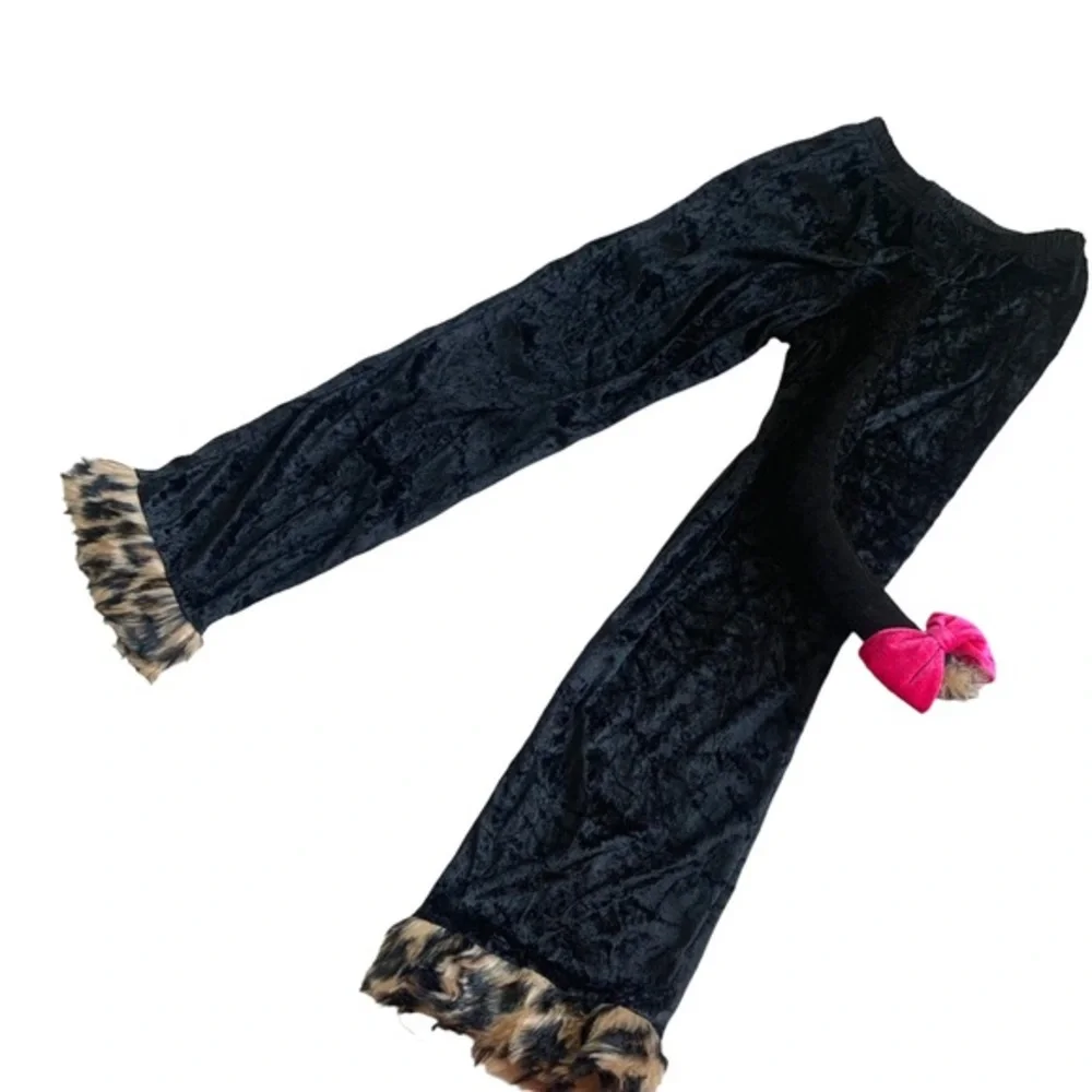 CostumesUSA Leopard GRRRL child costume medium 8-10, 2 piece, faux fur, tail NWT